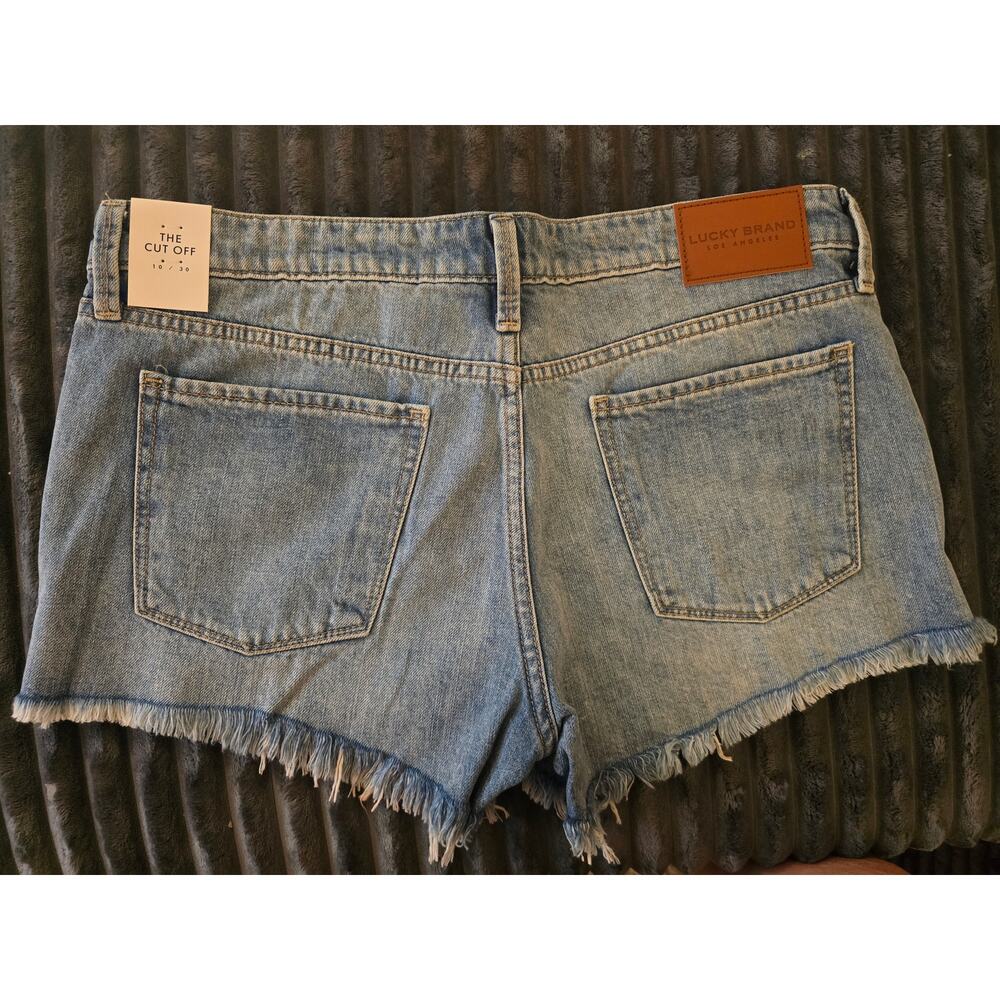 NWT Lucky Brand sz 10/30 The Cut Off Light Wash Denim Shorts Raw Hem Mid Rise - Picture 4 of 4